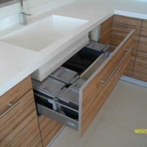 kouzina 56