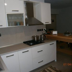 kouzina 68